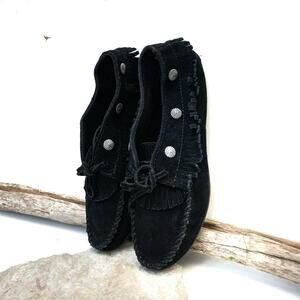 Minnetonka Black Suede Fringe Concho Moccasins Y2K Olsen Sienna Kate Boho Flats